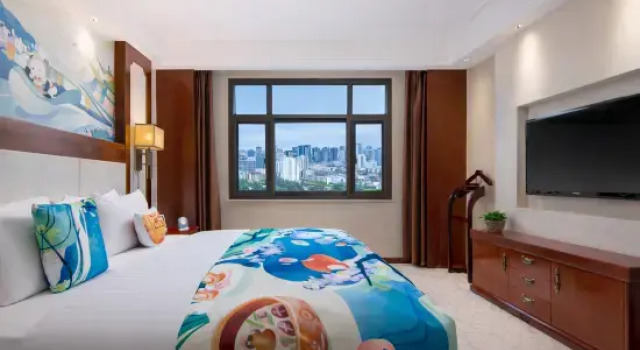Двухместный семейный люкс с 2 комнатами Horizon Hotel