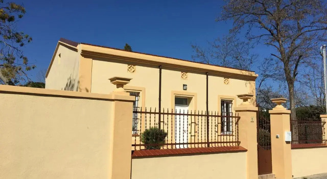 casa colonial tranquila, Reservar Hotel Vilajuiga 