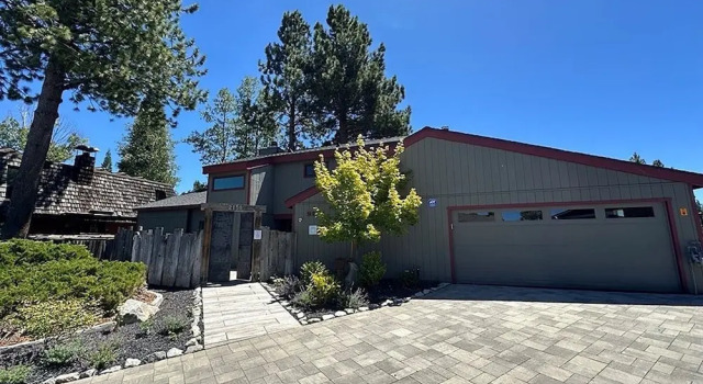 Коттедж 2130 Monterey Drive 4 Bedroom Home by RedAwning