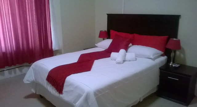 Maple's Guest House, Boek Pension Arcadia 