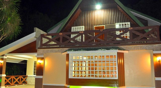 Peak House Garden Pension, Prenota Hotel El Nido 
