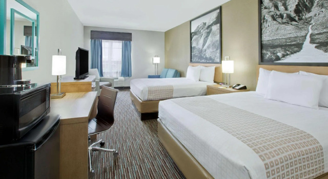 Quadruple suite Spark by Hilton Midland South