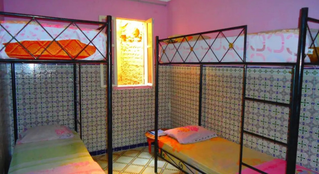 Кровать в общем номере Hostel kif kif annex
