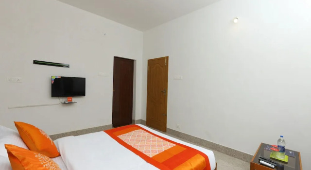OYO 13858 Rithus Residency, Забронировать Отель Отели штата Тамилнада 3 звезды, 3*