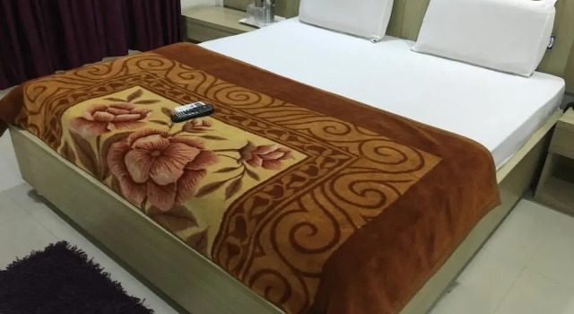 JK Rooms 101 Hotel Asian Inn, Забронировать Отель Отели штата Махараштры с завтраком, Завтраки