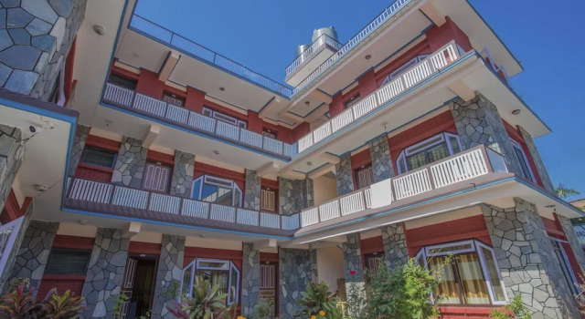 OYO 227 Hotel Moonstone Inn, Забронировать Отель Покхара провинция Гандаки-Прадеш