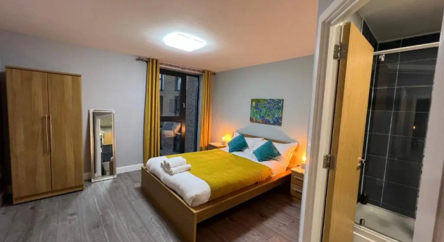 Апартаменты Stunning Top Floor Southside Apartment 2 BEDS PARKING WIFI NETFLIX