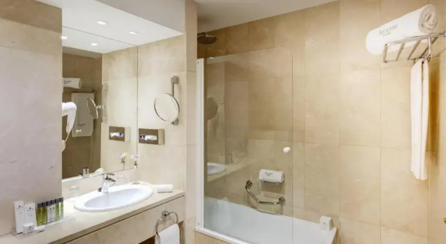 Двухместный номер Superior Отель Sercotel Gran Hotel Conde Duque
