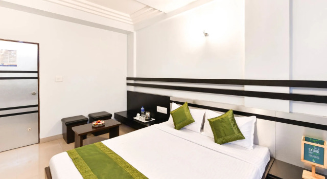 Skylon Hotel, Rezervovat Hotel Hotely v Gujarat s parkováním, Parkování