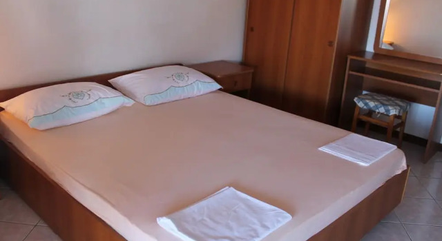 Spacious Apartment in Medulin with Covered Terrace, Reserva ahora Apartamento Hoteles en Pula con aparcamiento, Aparcamiento