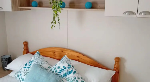 Cozy Chalet Sleeps 4 With Garden, Prenota Chalet Hotel a Dyfed con parcheggio, Parcheggio