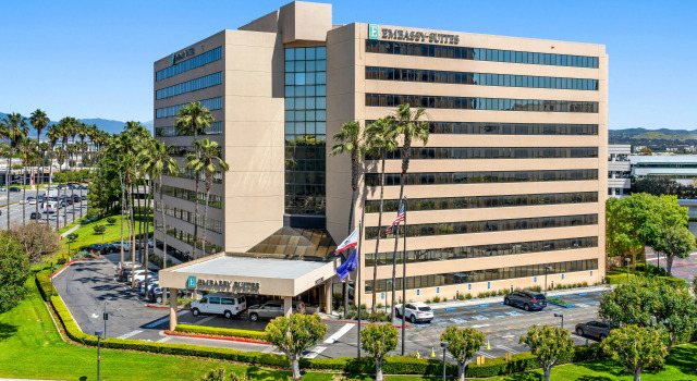 Embassy Suites by Hilton Irvine Orange County Airport, Забронировать Отель Ирвайн округ Ориндж, рядом с San Joaquin Wildlife Santuary