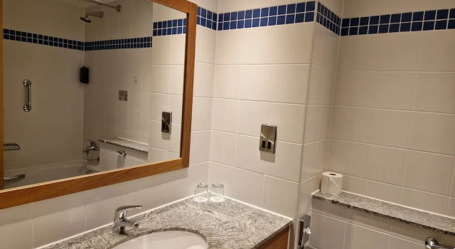 Трёхместный номер Standard Clayton Hotel Liffey Valley