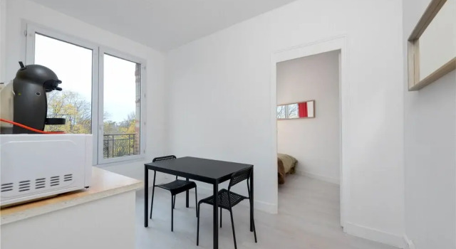 Accommodation Near Paris - CDG Airport, Забронировать Отель Отели в центре Оне-су-Буа, в центре