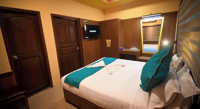 Benzy Palace Resort