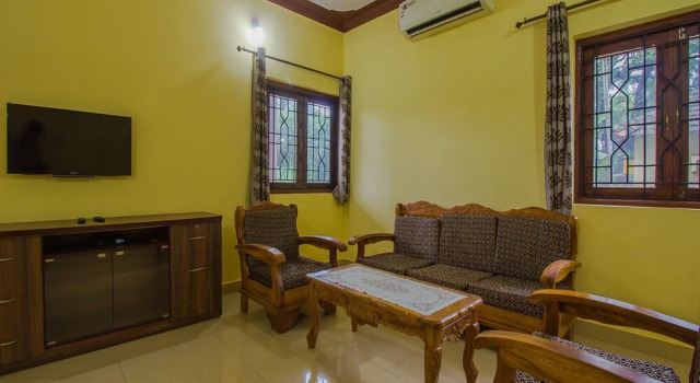 OYO 17112 Home Traditional 2BHK Mandrem, Varaa Hotelli Mandrem Pohjois-Goa