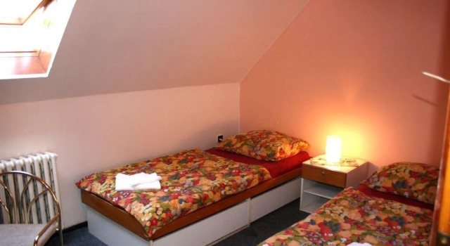 Hotel Nad hladinou
