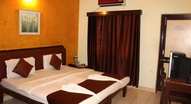 The Sun Park Resort, Book Ferieresort Hoteller i Baga med pool, Swimmingpool
