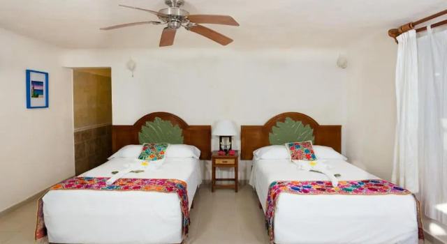 Четырёхместный номер Standard Hotel La Joya Isla Mujeres