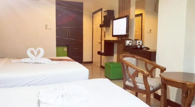 Семейный номер Standard с балконом Pimrada Hotel
