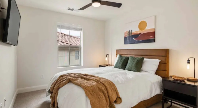 Red Rock Adventures 4 Bedroom Townhouse