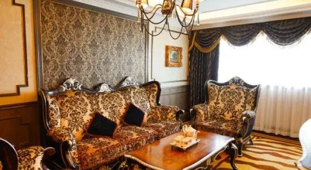 Люкс Classic Chongqing Shengteng Yiran Hotel
