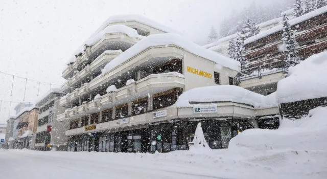Wunderstay Alpine 403 Centric Studio Balcony/View, Book Hotel Davos Grisons