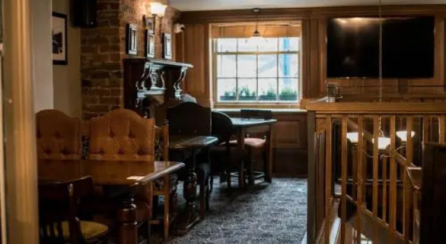 Lower Turks Head, Book Hotel Trafford Merseyside