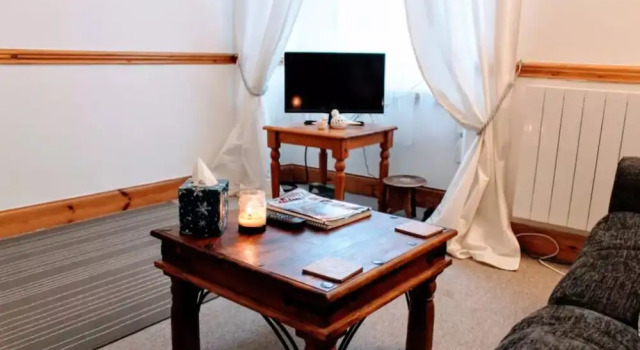 1 Bedroom Apartment Near The Old Town, Забронировать Апартаменты/квартира Апартаменты Эдинбурга, рядом с St George's West Church, Апартаменты/квартира