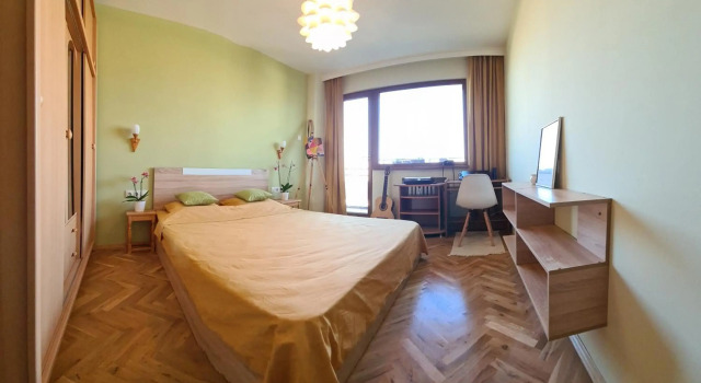 Panoramic and Spacious Flat near the City Centre, Varaa Hotelli Sofia Vitosha
