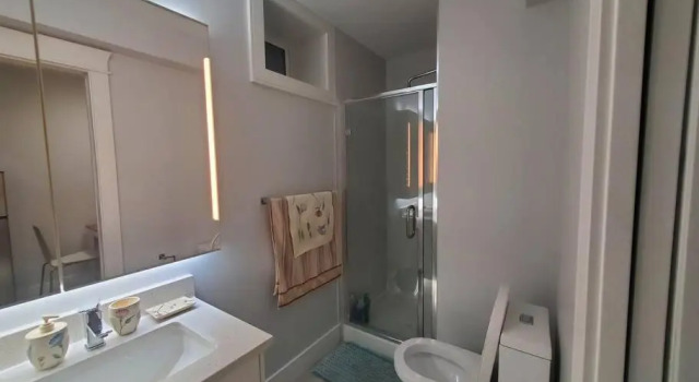 Апартаменты Cozy Guest Suite in Quiet Home with Private Entry