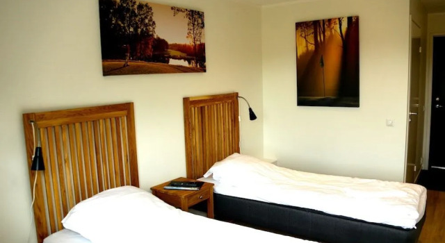 Woodlands Country Club, Prenota Hotel Orkelljunga 