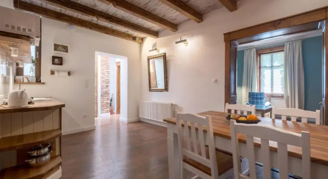 Old House Apartments Poznań, Забронировать Апартаменты/квартира Старе Място Познань, рядом с Музей Великопольского восстания