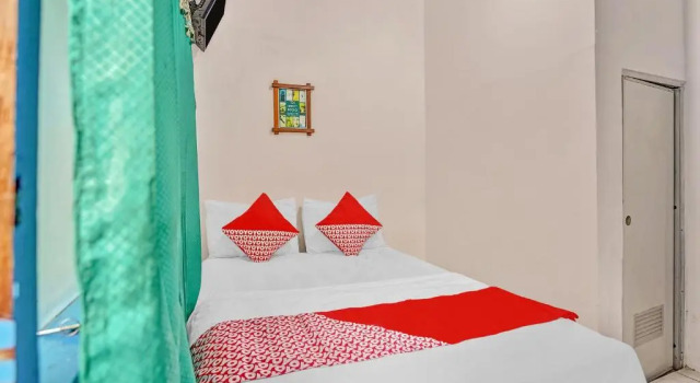 Standard- dobbelt værelse OYO Life 90523 Homestay Jenggolo