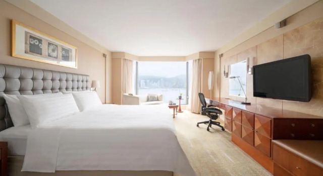 Двухместный номер Horizon Club с видом на гавань Kowloon Shangri-La, Hong Kong