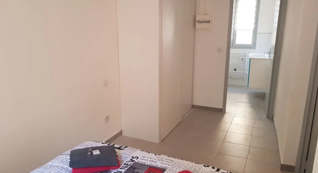 L'Annexe d'Alèzen, Забронировать Дом для отпуска Коттеджи Салон-де-Прованса, рядом с Туристическое справочное бюро Салон-де-Прованс, Коттедж