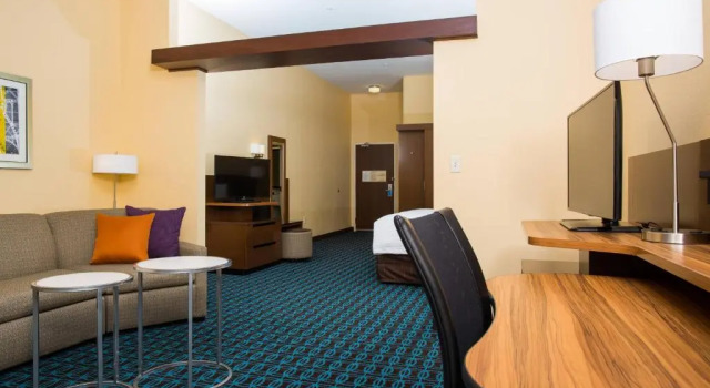 Студия Fairfield Inn & Suites by Marriott Lincoln Southeast