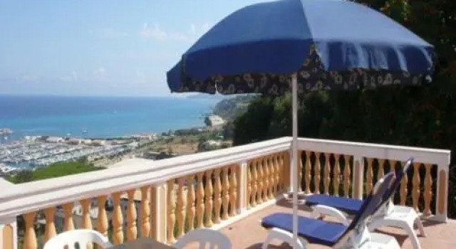 Mansarda Villa Alf Di Vito, Book Villa Tropea Calabria