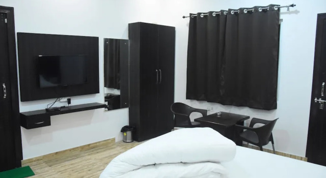 Двухместный номер Deluxe Hotel Rajshree