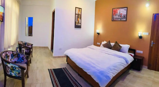 Snow Crest Residency - A Pure Veg Hotel, Забронировать Отель Отели Манали с завтраком, Завтраки