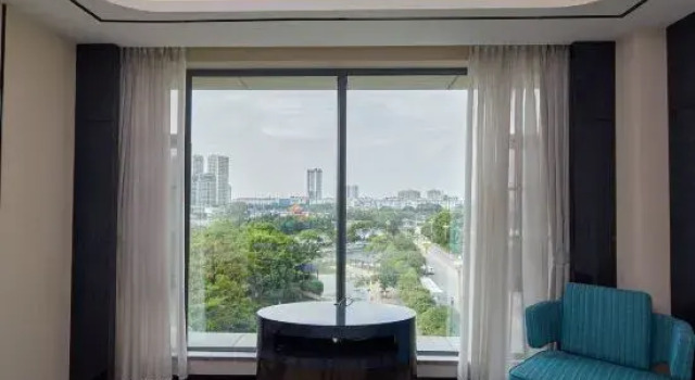 Люкс с красивым видом из окна Mengzi Hetai Hotel (Nanhu Park)