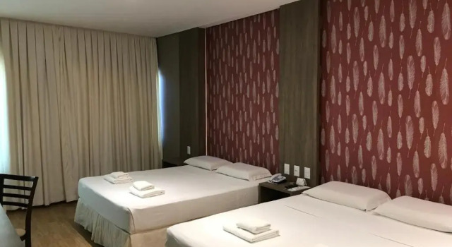 Четырёхместный номер Standard Continental Inn