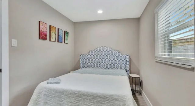 Sunshine Villa w/ Private Pool, Rezerwuj Willa Hotele w Palm Beach County z basenem, Basen