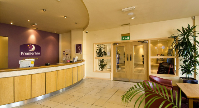 Premier Inn West Bromwich Town Centre - New Square
