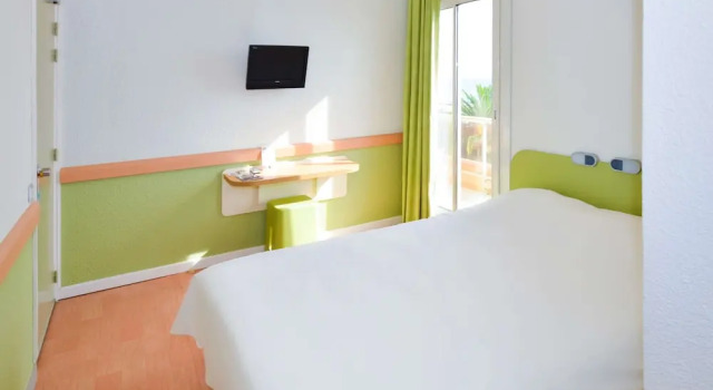 Двухместный номер Standard с балконом ibis budget Menton Bord de Mer