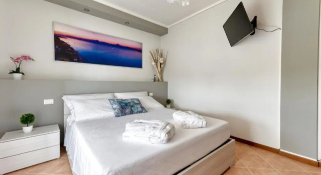 Wolf House - Sirmione Holiday