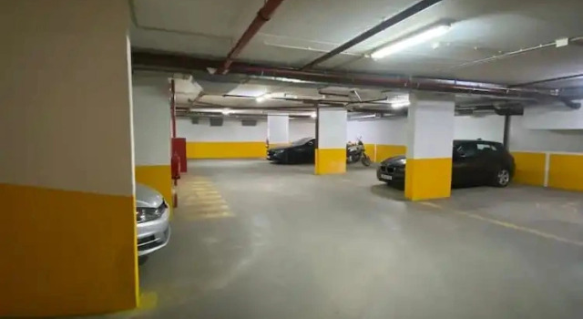 Коттедж Spacious Lisbon Haven w Lift Garage