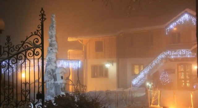 Chalets Julien, Забронировать Шале Отели Ле-Тийо с парковкой, Парковка