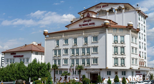 Taj Mahal Hotel