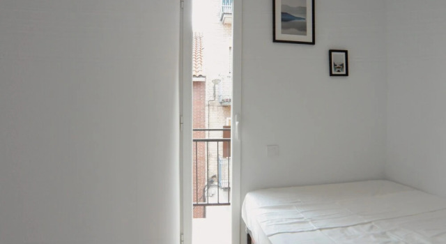 Apartamento exterior de 2 Habitaciones cercano al parque Olof Palme AP4